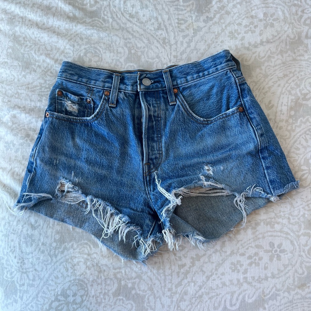 Levi - 501 denim shorts